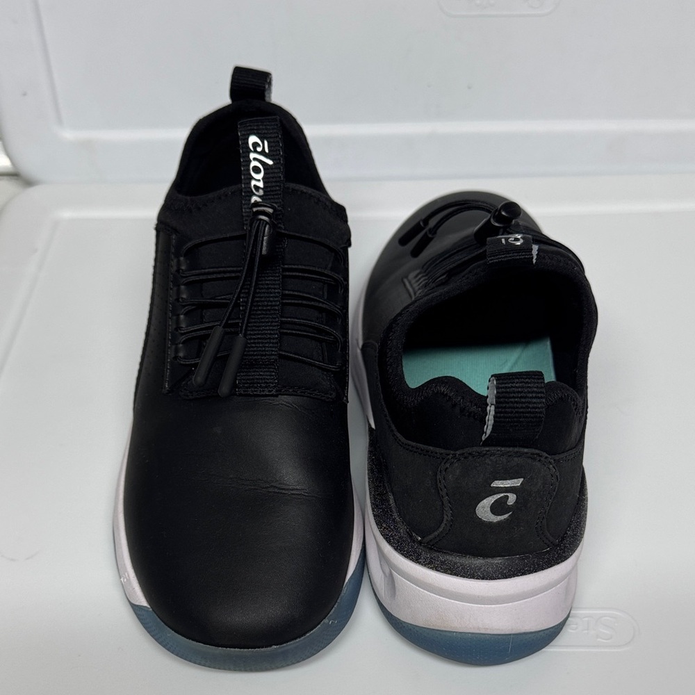 Clove Women's Black and White Sneakers